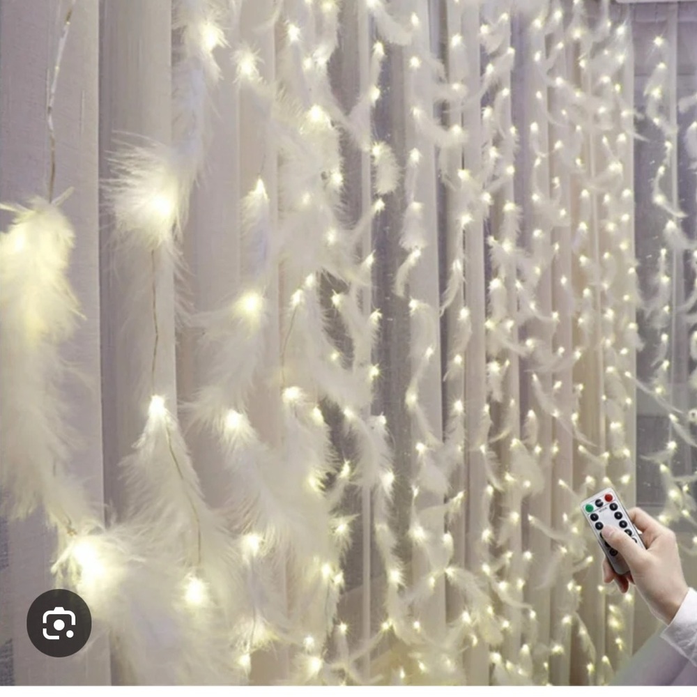 Pottery Barn Teen Soft Glow Feather String Lights